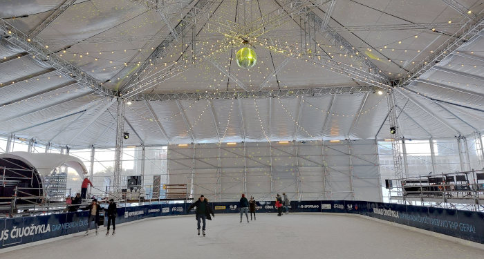 Kalėdinė čiuožykla Vilniuje